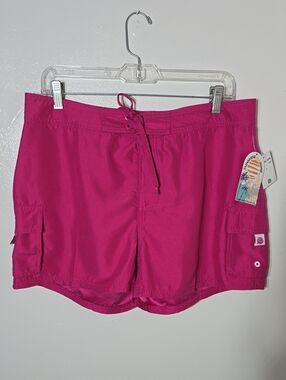 Women’s Pink Cargo Shorts Size 12 NWT